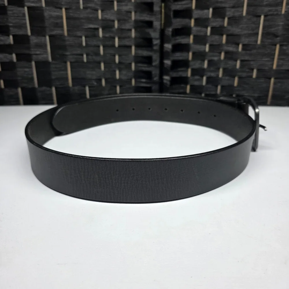 American Eagle Mens Black Genuine Leather Belt Gunmetal Buckle Size Medium AE